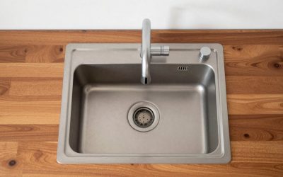 Best Kitchen Sink Faucets With Sprayer: Pull-Down and Pull-Out Picks